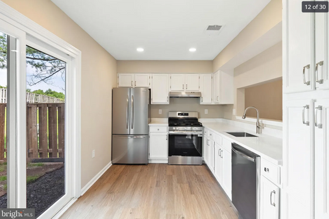 Golden Oak Vinyl SPC Flooring