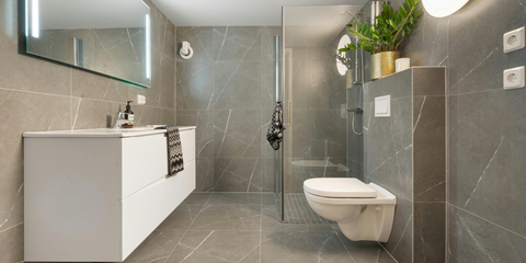 Marble vs Soapstone: Which Natural Stone Fits Your Bathroom Best?