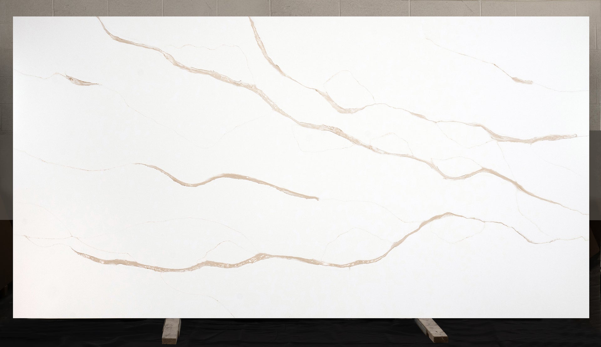 Calacatta Roma Gold – Esos Countertops Cabinets