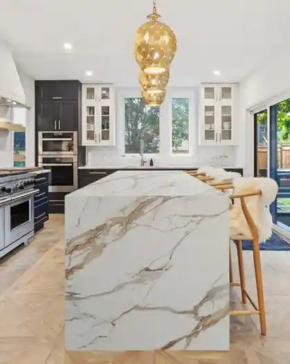 Scroll Section Image